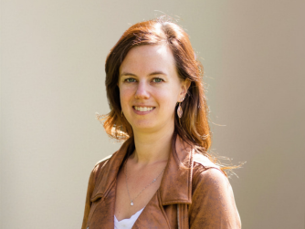 picture of female employee of Vleeming Custom Homes
